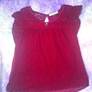 Short sleeved maroon blouse